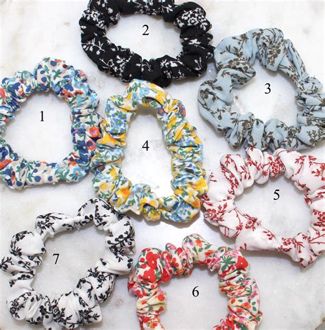 scrunchie online shop.